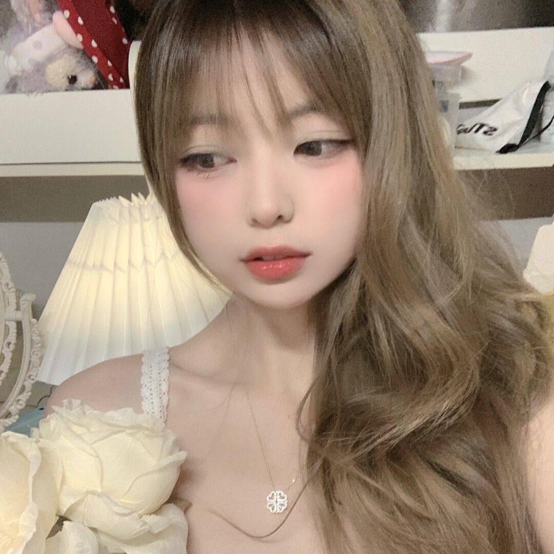 《选秀节目被曝导师偏心，给关系户选手提前透题》配图